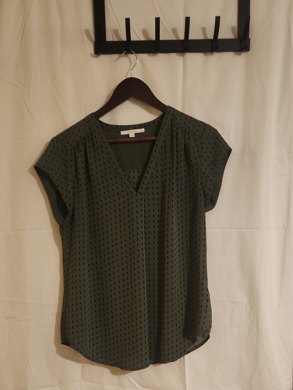 fun 2 fun Olive Green Short Sleeve V-Neck Blouse